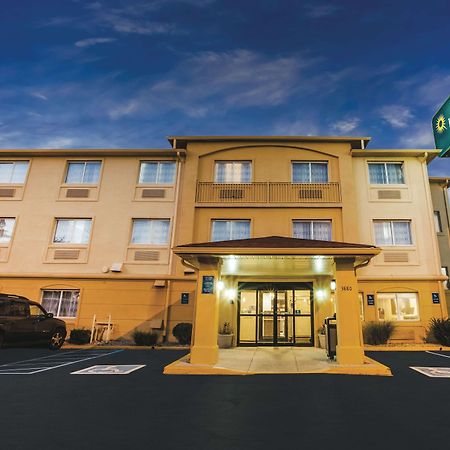 La Quinta Inn By Wyndham Indianapolis North At Pyramids Exterior photo